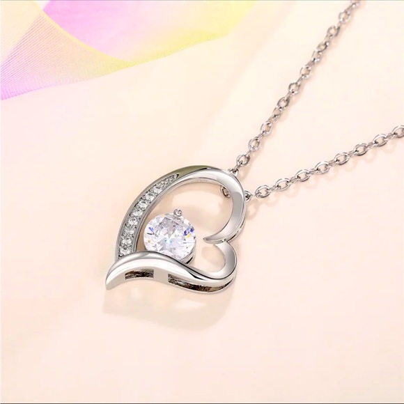 Exquisite Heart White gold plated Necklace - Picture 4 of 5